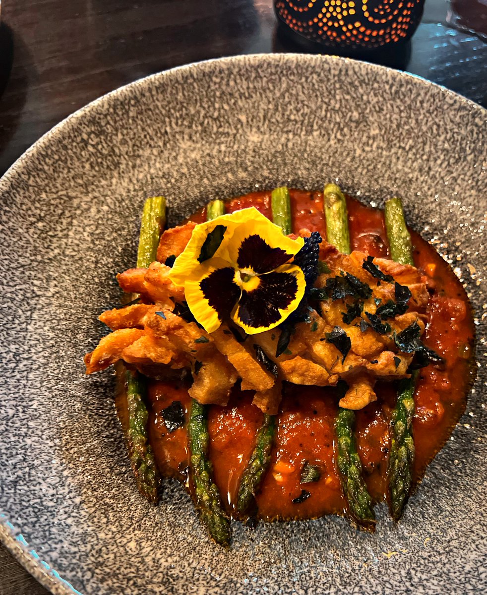 Join us this week for delicious flavours from any one of our menus! We cater to all, so drop us a message to reserve your table today. 

#Bristoleats #indianfinedining #ukfoodies #finedining  #finediningrestaurant #ukfoodbloggers #themintroombristol