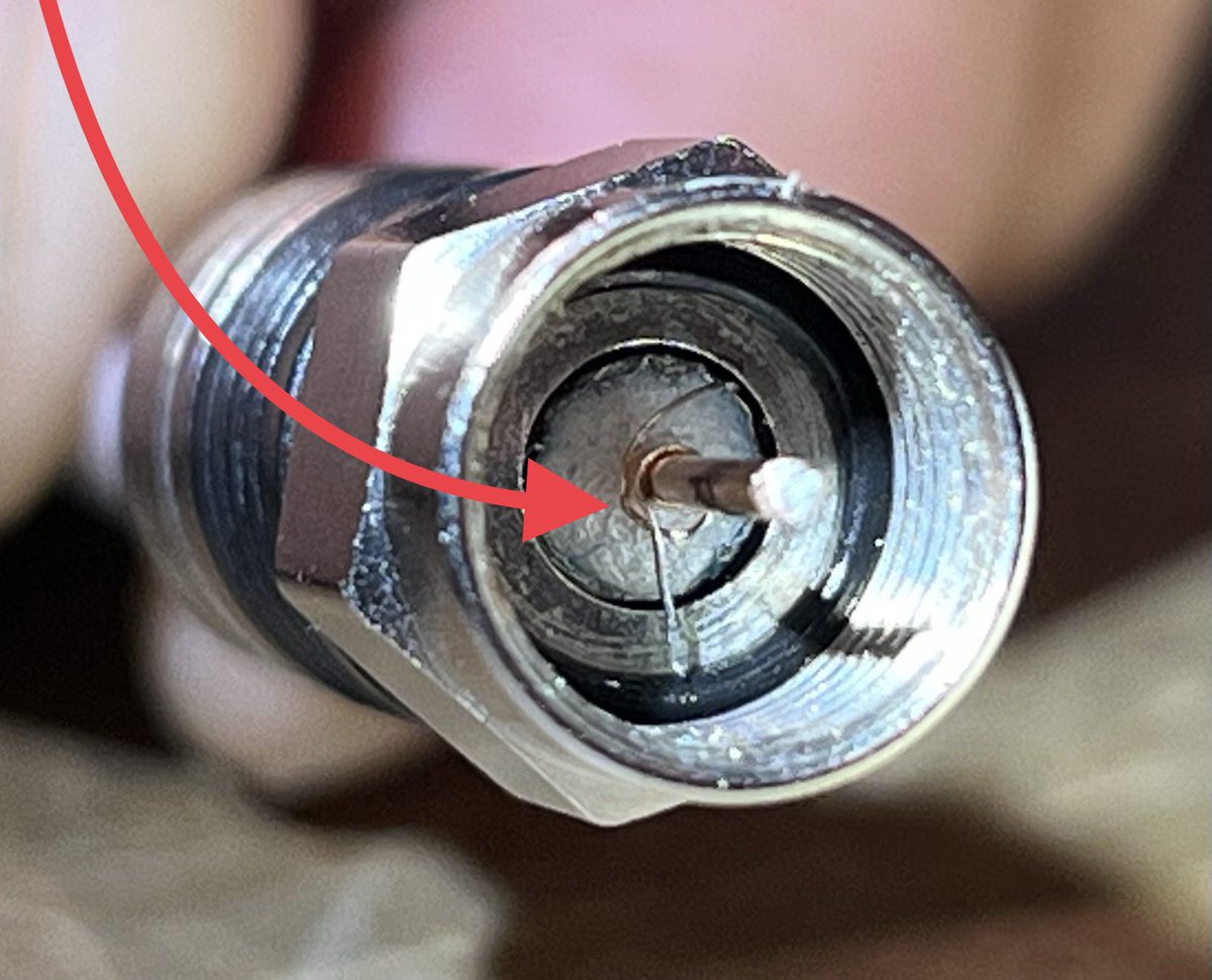 ChannelMaster's tweet photo. Make sure you check your connections!
Braid or just one hair of the braid wrapped around the center conductor of the coaxial cable will short and cause signal loss and kill power to the amp.
#channelmaster #ota #rg6 #connectors #fyi #diy #PictureOfTheDay https://t.co/fCiiJU9SAK