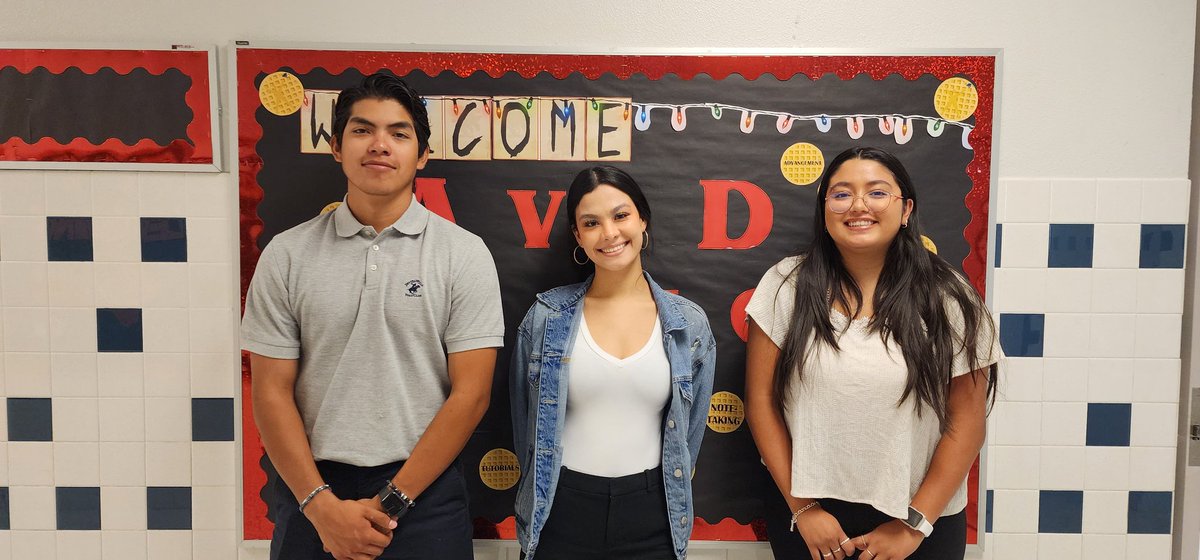 MPorras_EHS's tweet photo. Yay! We are now a complete family! Welcome to Jacob (left) and Dezlyn (right), who are joining our veteran tutor Victoria. Our #AVIDCAVS are blessed to have you all as mentors.🧡💙  @Hernando_MS  @LRocha_HMS  @HernandoMS_AVID  @AVID4College #TutorLife @DRuiz_HMS @VLegarretta_HMS https://t.co/N9KcsygnxF