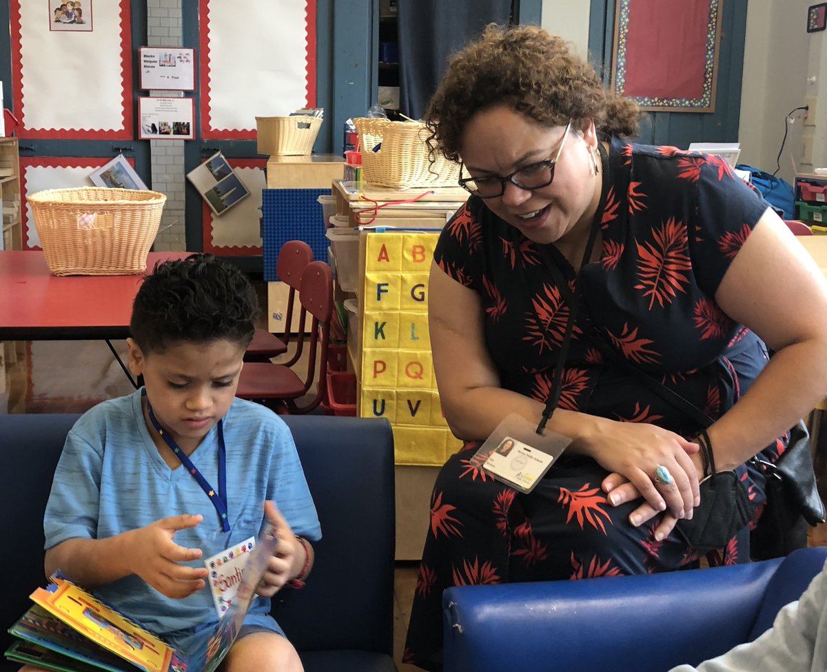 EarlyPilot's tweet image. So much fun on the first day of K: reading, singing, playing. #firstdayofschool #MusicMonday #fun @BostonSchools @BPSEarlyLearn @BPS_OMME