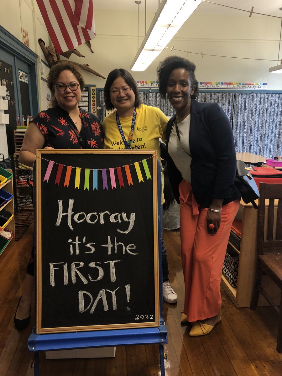 EarlyPilot's tweet image. So much fun on the first day of K: reading, singing, playing. #firstdayofschool #MusicMonday #fun @BostonSchools @BPSEarlyLearn @BPS_OMME