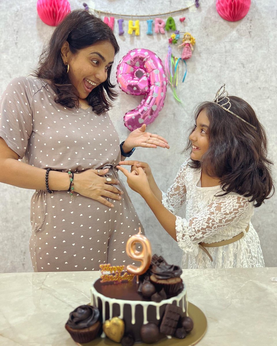 niilampaanchal's tweet photo. Happiest birthday Nihira ❤️😘

#niilampaanchal #mihirarajda #nihira #newlyfoundtreasure #birthday #girl #love #life #family @mirr_n_rajda https://t.co/XSTBimjlc6