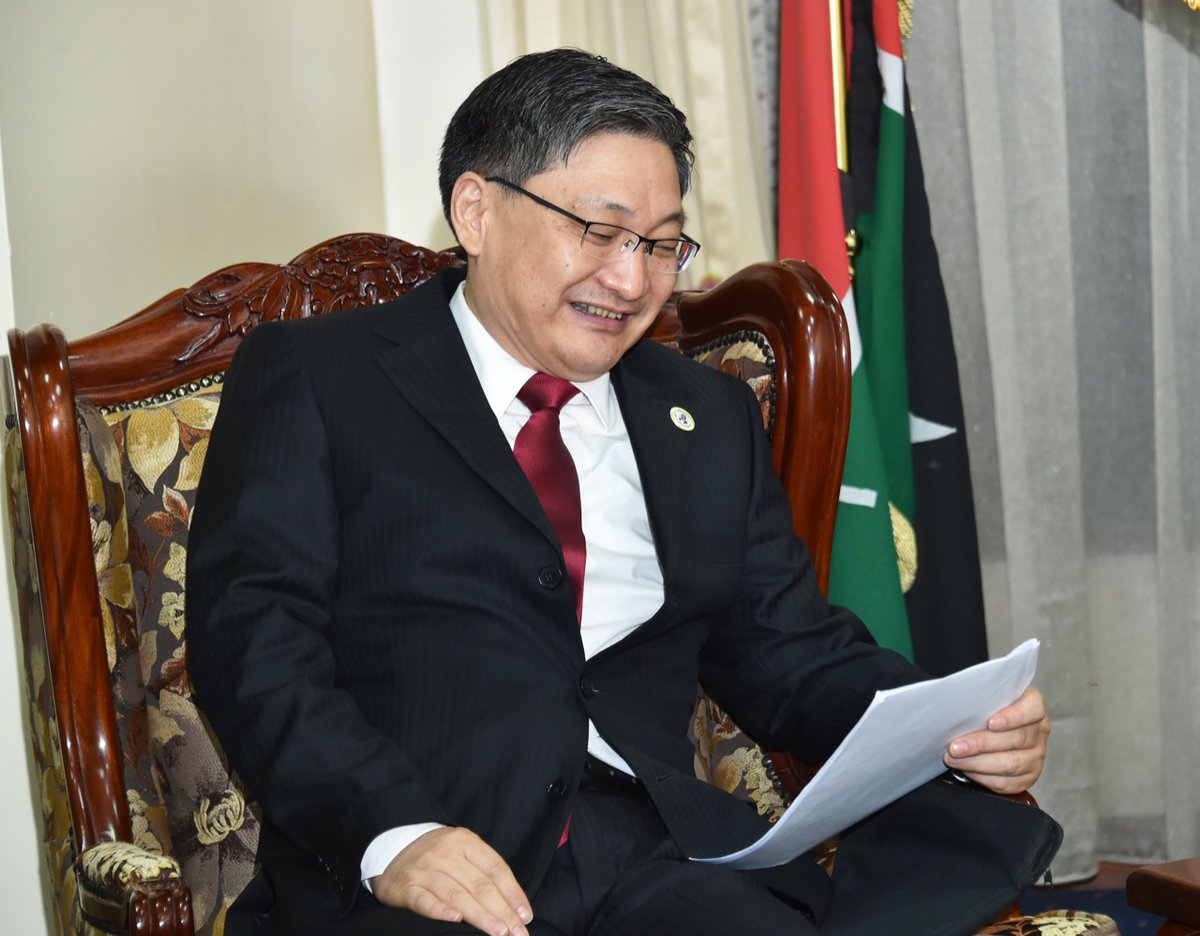 WilliamsRuto's tweet photo. Met the Special Representative of the Chinese Government on African Affairs Liu Yuxi at the Karen Office, Nairobi County. https://t.co/6h8a0obo7K