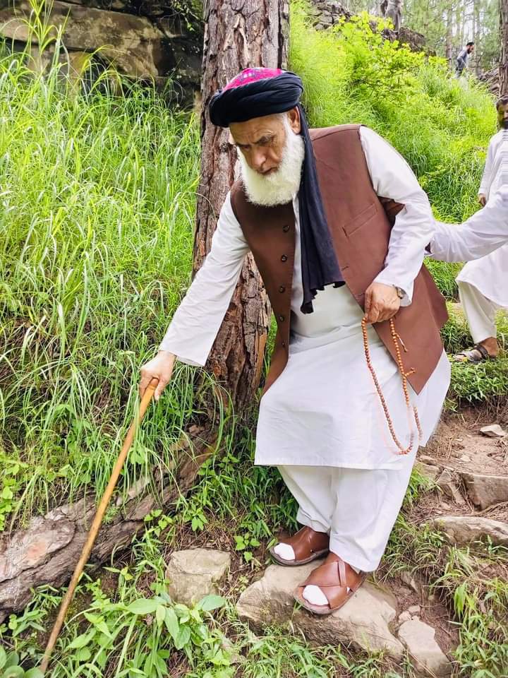 aghaffarkhan05's tweet photo. تمام احباب حضرت مفتی کفایت اللہ صاحب اظہار ہمدردی کے لیے ٹویٹر ہیش ٹیگ 
#ReleaseMuftikifayat
پر اپنی آواز اٹھائیں https://t.co/2wklGQJFLF