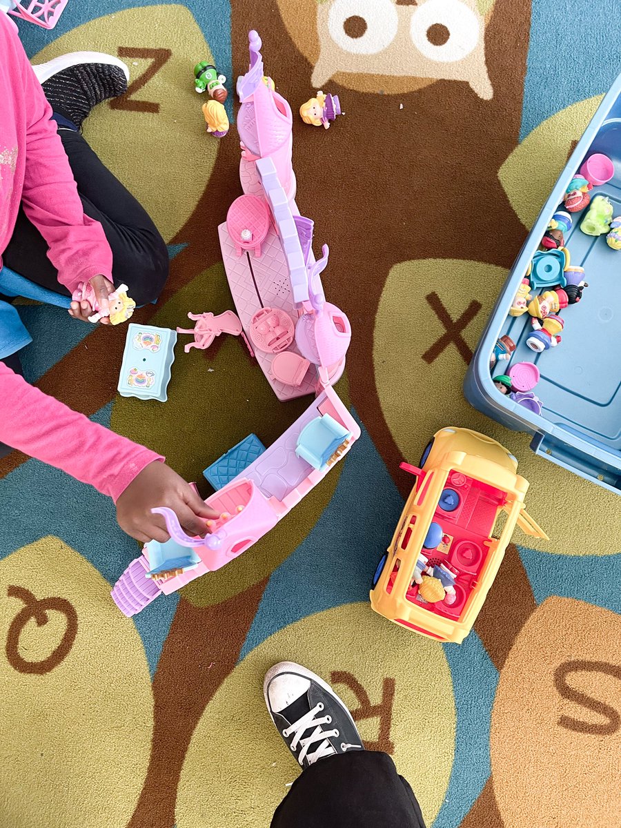MelnychukSherri's tweet photo. Last Friday, after working so hard all week, the #littlelearners enjoyed some #freeplaytime. ๐ @DeshayeCatholic https://t.co/yu5pWV3CDl