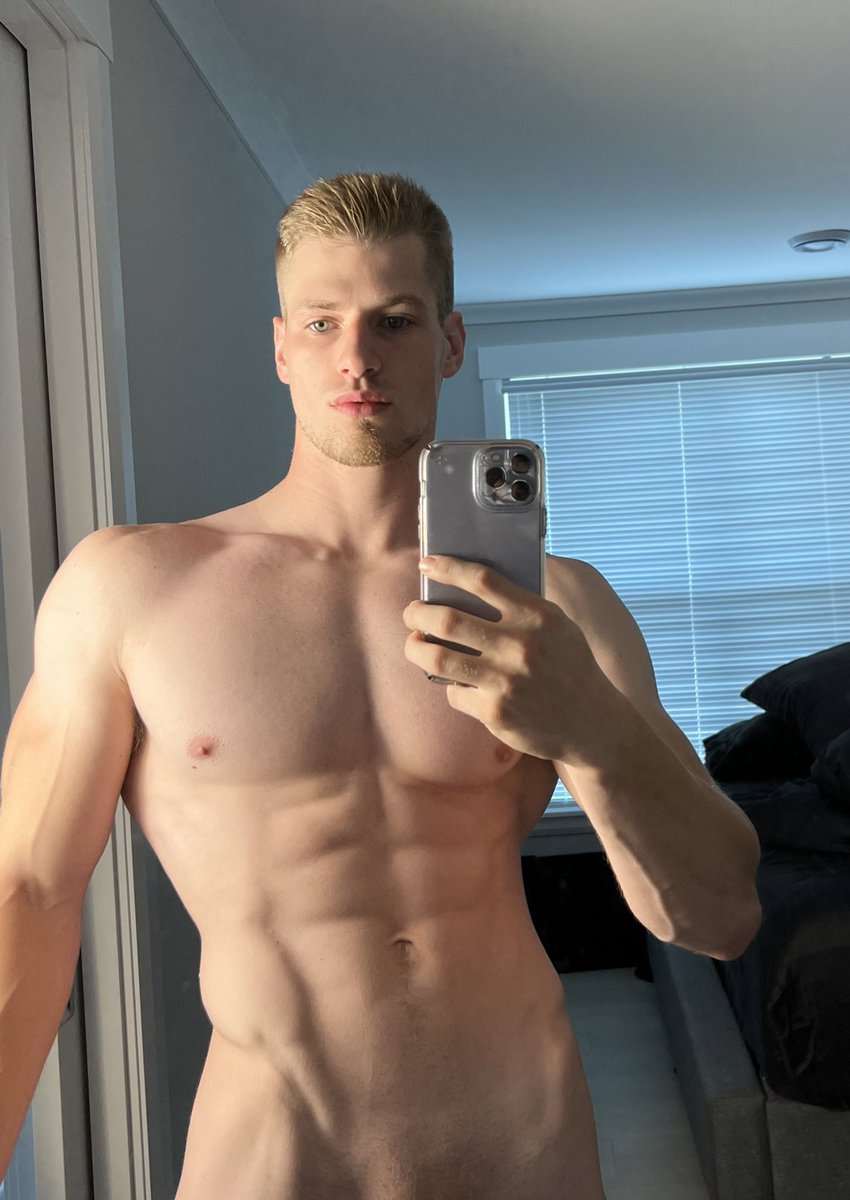 Patdaddy691's tweet photo. I love fitness #fitness! https://t.co/bJ19lReQz7