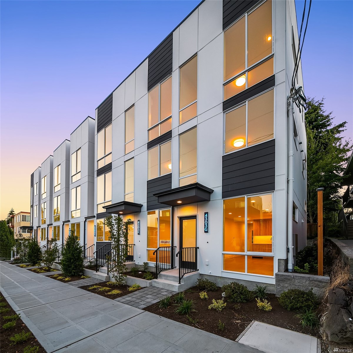 JLS_Seattle_NE's tweet photo. ✨NEW LISTING ALERT✨

🏠 4303 F Dayton Ave N, Seattle, WA 98103
🏠 2 Beds| 2 Bath | 1,079 SqFt
🏠 Offered at $774,900

Learn more about the property at https://t.co/Tt96KUqS0P

Represented by Andy Sather (206) 234-4897 https://t.co/B8voCnavAh