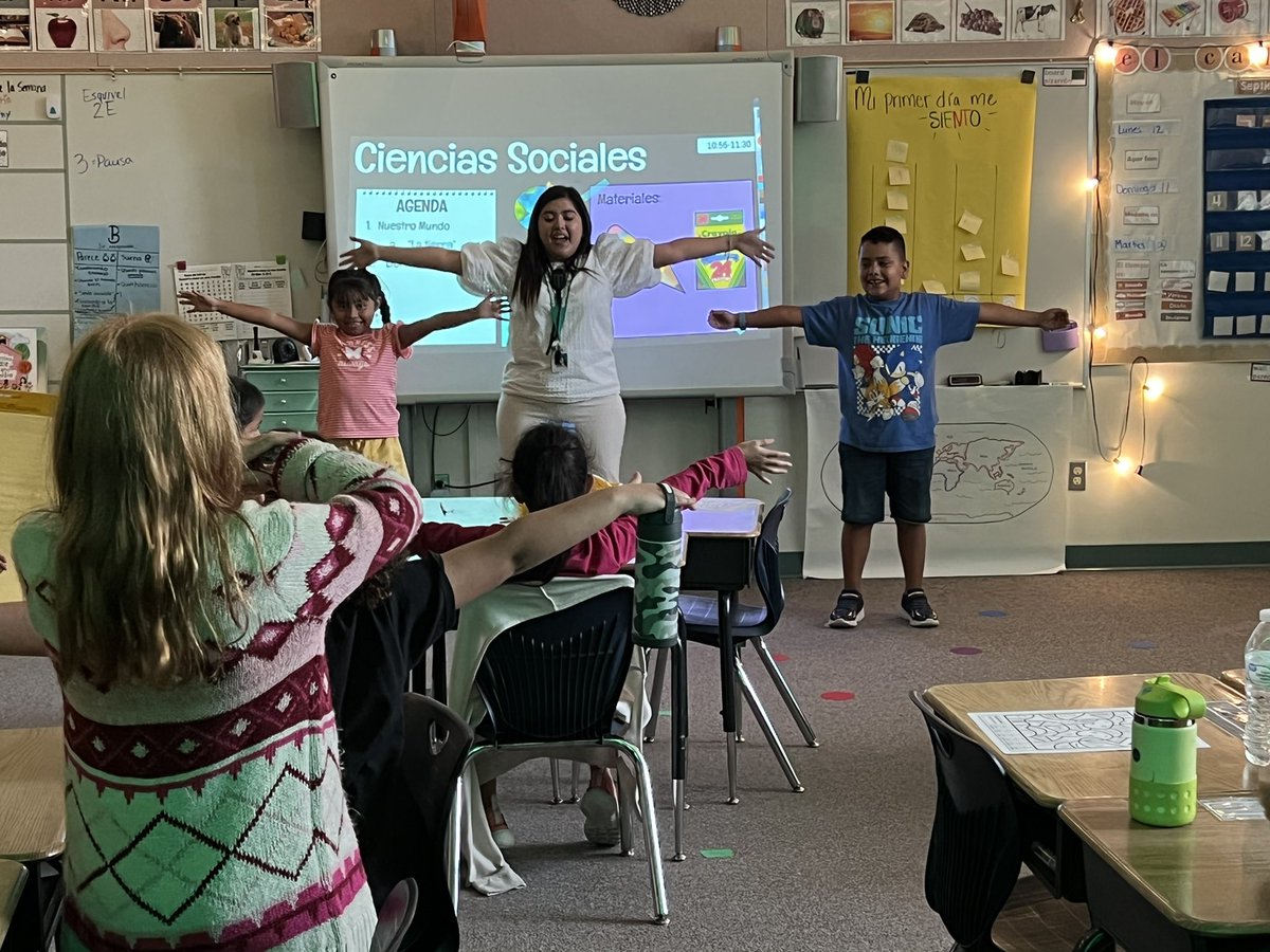 WadeSmithEdD's tweet photo. Great things are happening at Green Park Ele @wwschools. #studentengagement #highlevelsoflearning But the best part? Hi-fiving a student who ran across the room to proudly show me her math work! https://t.co/RWlrg3CMsb