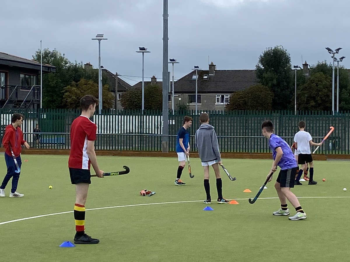 ArdscoilRisLimk's tweet photo. Some images from our first Hockey session in Catholic Institute today. We have our 1st Years, & our Minors, as well as our 2 Junior teams, 43 players in total. All training in preparation for our first Munster League game on Wed 14/09/22 @irishhockey @Munster_Hockey #hockey https://t.co/Lt51gAheOx