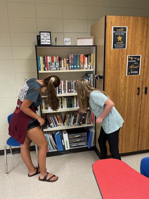 ACTIVE_Campus's tweet photo. The Page Turners MS/HS book clubs held their first meeting today. They discussed meeting activities and selected the books they want to read this year. If anyone would like more information, please email Ms. Hamilton. https://t.co/9kMEUcRDhZ