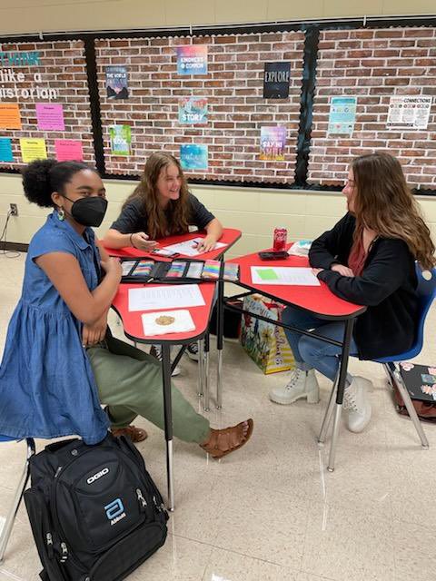 ACTIVE_Campus's tweet photo. The Page Turners MS/HS book clubs held their first meeting today. They discussed meeting activities and selected the books they want to read this year. If anyone would like more information, please email Ms. Hamilton. https://t.co/9kMEUcRDhZ