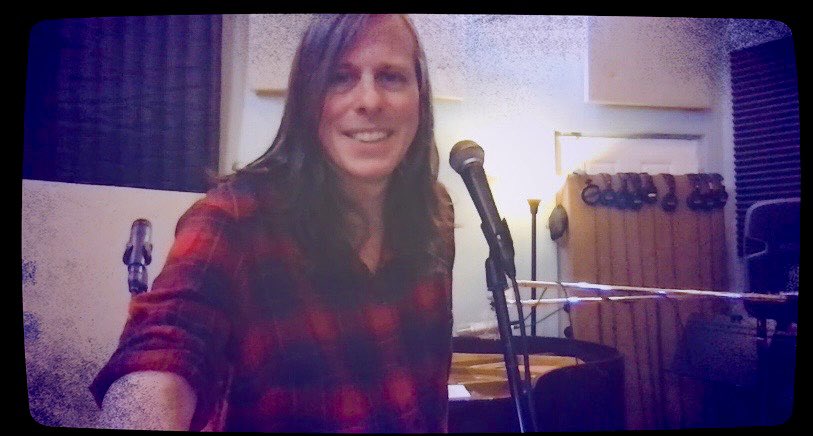 OsloBird's tweet photo. Come one come all from on screen to in person my buddy @KenStringfellow can handle all of your musical, recording, &amp; mixing dreams. You can definitely reach out to him directly for rates, dates, collabs &amp; to get some work done. https://t.co/5zaLi6AGhW
