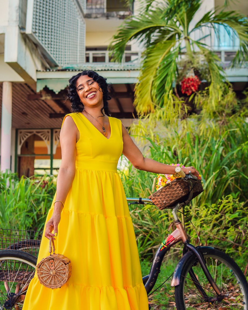 𝔉𝔬𝖃𝚢 tweet media