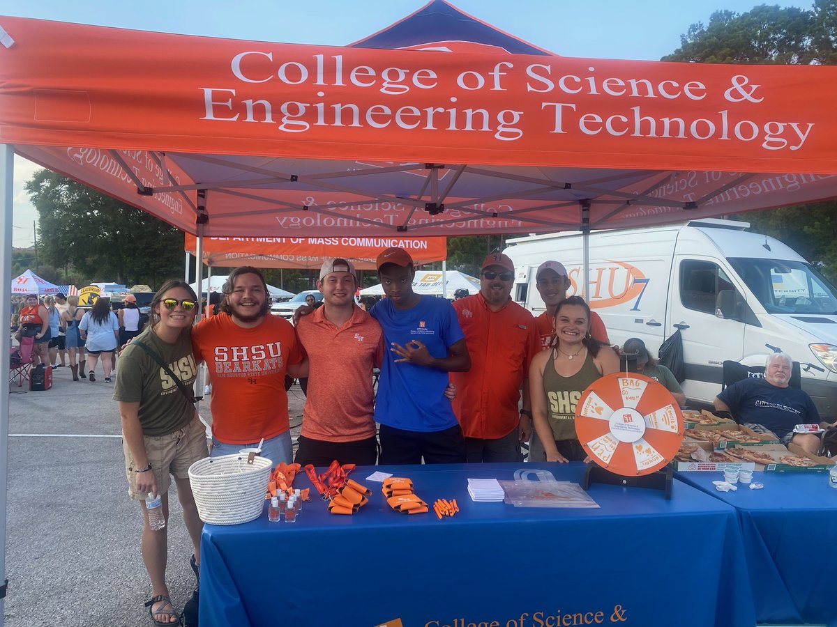 shsucoset's tweet photo. COSET Tailagaiting 🏈🍂🤟 feat. Geographers of Sam Houston @goshshsu and Dean Pascarella. 🗺

Come join the party at the next home game! We will have free food and prizes!🍕🌮🎉. https://t.co/4TiKYkTVB3