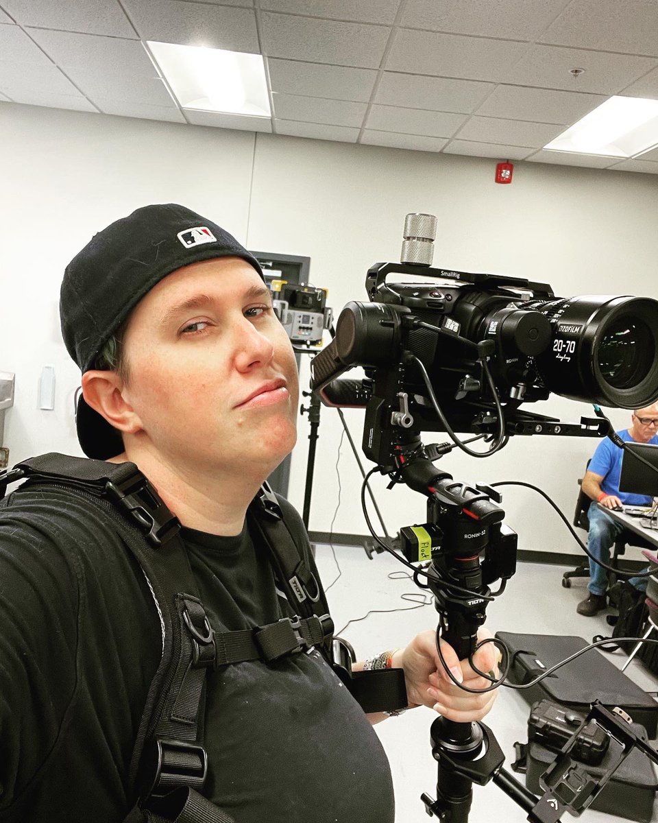 BTrain06's tweet photo. Got to do super cool and fun things at work today. These are the days I enjoy the most. #Tilta #Float #TiltaFloat #BlackMagicCamera #BlackMagicPocket #CameraWork https://t.co/xYKkppBy3T