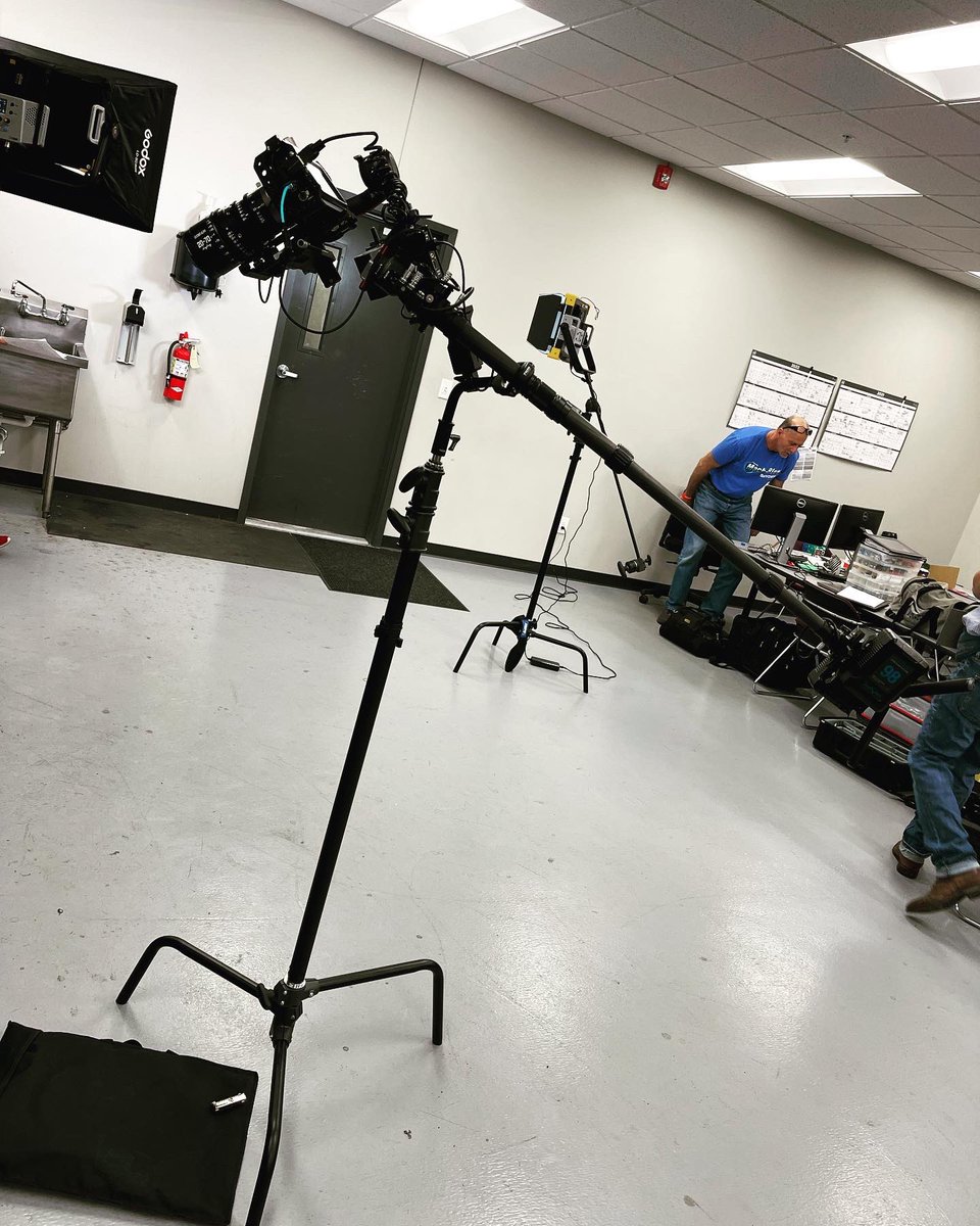 BTrain06's tweet photo. Some more photos from today! #Tilta #Float #TiltaFloat #BlackMagicCamera #BlackMagicPocket #CameraWork https://t.co/ajyOAYPO6h