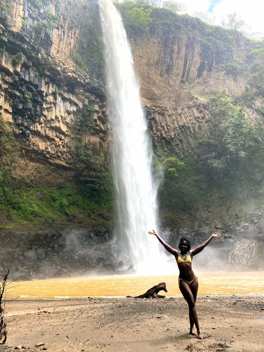 Lupita_Nyongo's tweet photo. Exploring El Salvador 💙 https://t.co/GJJirqJ6Ji