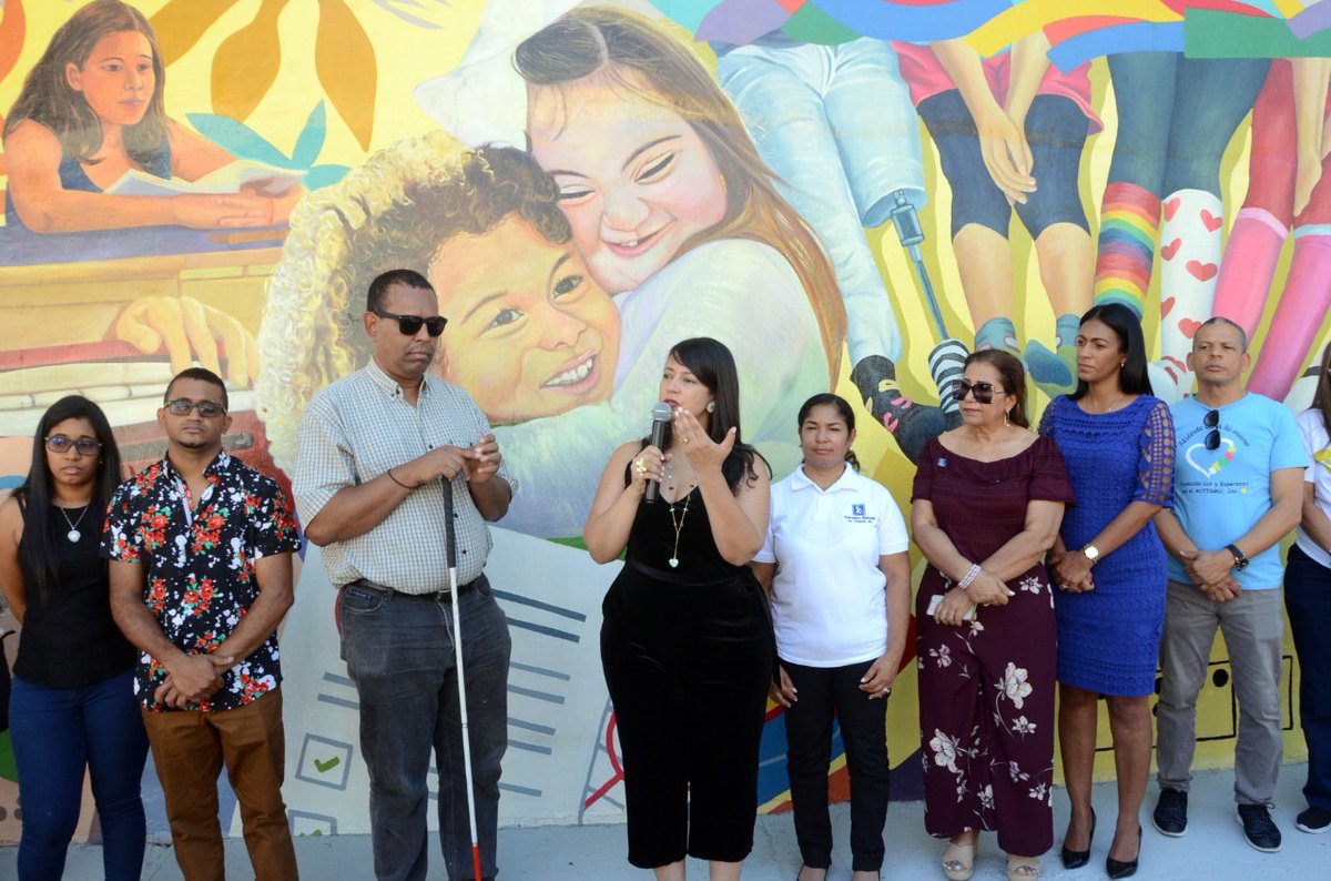 rcavada's tweet photo. Alcaldía Santiago devela gigantesco mural en reconocimiento a la Inclusión Social 
https://t.co/ofjMUJbVdV

Un impresionante y atractivo mural en reconocimiento a la inclusión social fue inaugurado este lunes, obra de arte urbano que ya forma pa... https://t.co/hXam0lVKeh