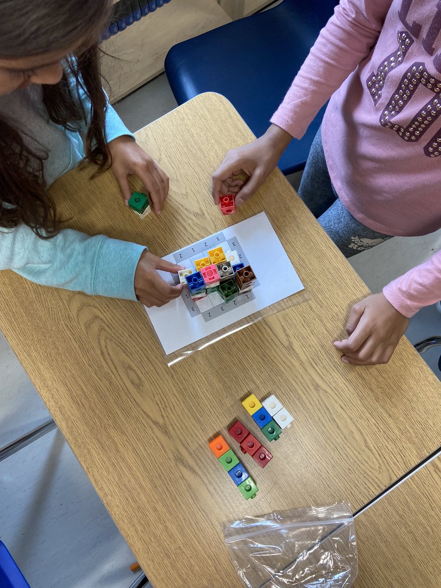 cscott86's tweet photo. One of my favourite days! Skyscraper challenge. @TottenhamPS @scdsbmath https://t.co/6mn1nVsBHz