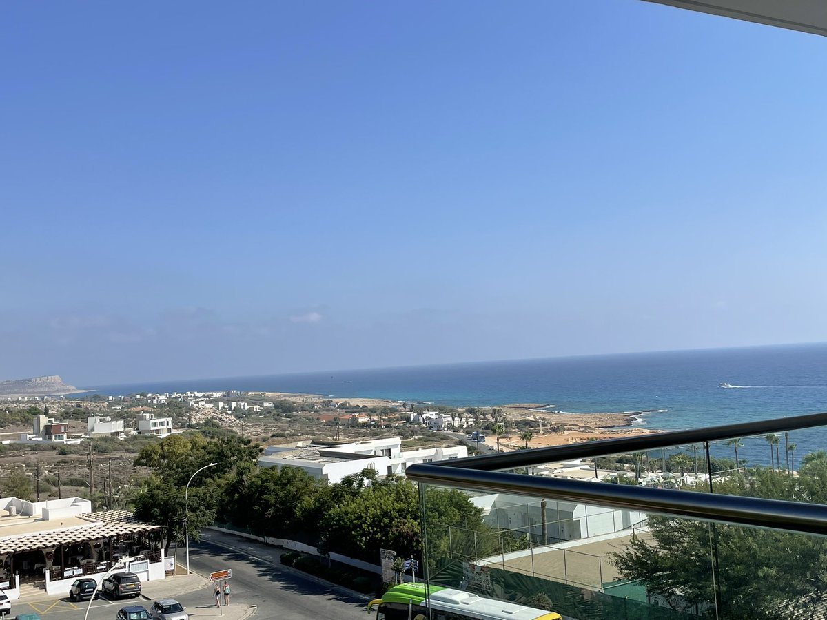 gaynorprice109's tweet photo. Itโs honestly been a shit few months but today I smiled! โค๏ธ#TimeToRelax #MuchNeededHoliday #LivingWithAnxiety #Cyprus #AyiaNapa https://t.co/N8jPi8Us8Y