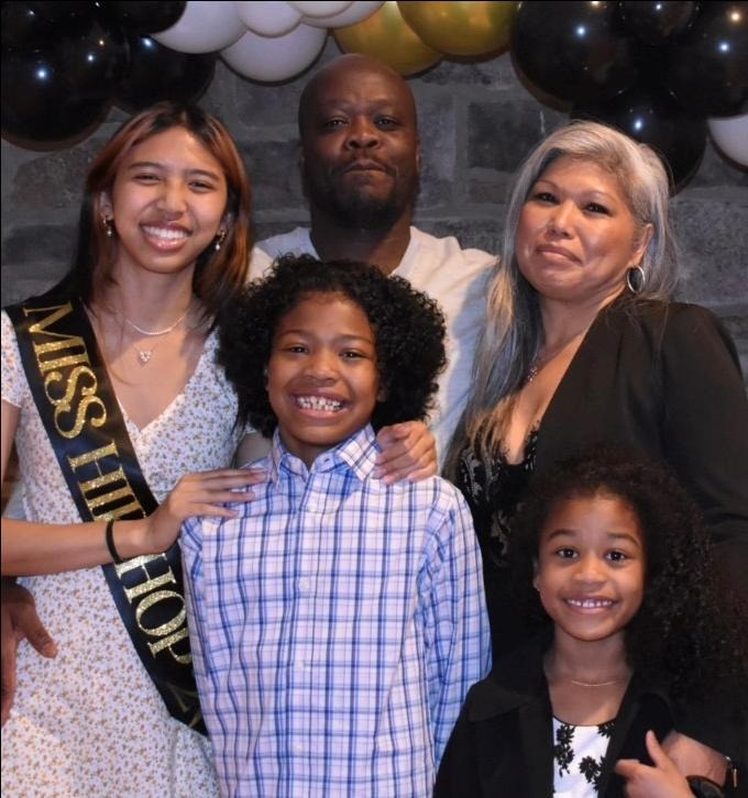 shutdownfipc's tweet photo. @ICEgovERO @EROAtlanta Atlanta ICE FOD Sean Ervin, we + our partners demand that you release Molley Ballah, a beloved dad, partner, and survivor of abuse, from the Folkston ICE Processing Center, where he has been suffering for months. See our statement. https://t.co/EIdJnPlKyA https://t.co/JDjZEIa9By