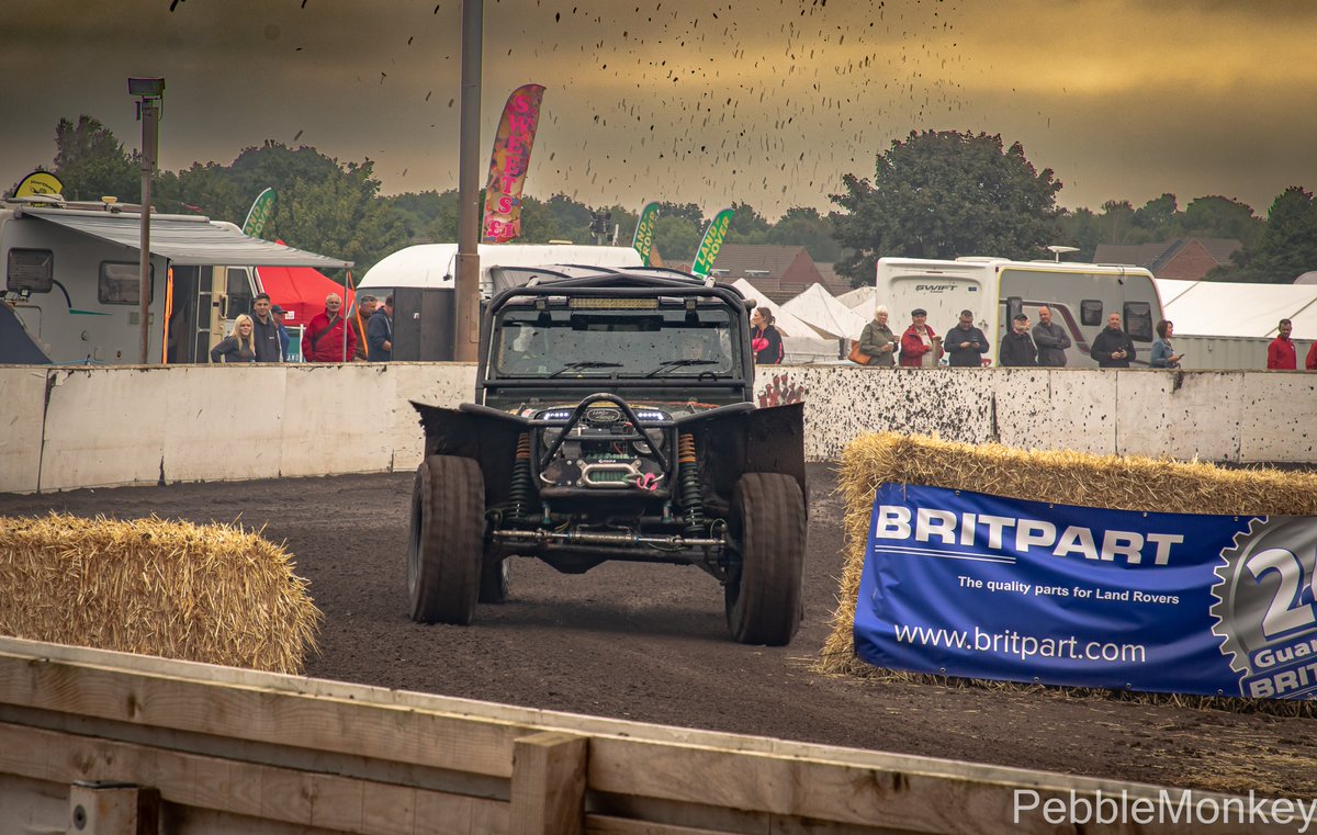 MarkbBentley's tweet photo. #BritPart #LRO #Mudslingger #Landrover @LandRoverOwner https://t.co/Uqyet8jf3l