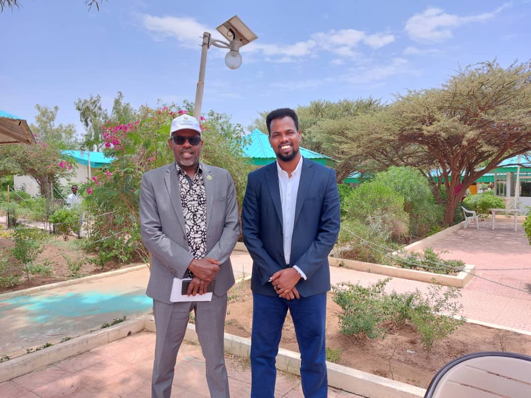 KhalifKobane's tweet photo. Meet Dr. AbdiRizack Jama Nur, the Director General for Ministry of Education and science , Somaliland.  We discussed about #Windle contribution to Education.Our Strategic focuse to improving quality education. https://t.co/0mmp6DLmJc
