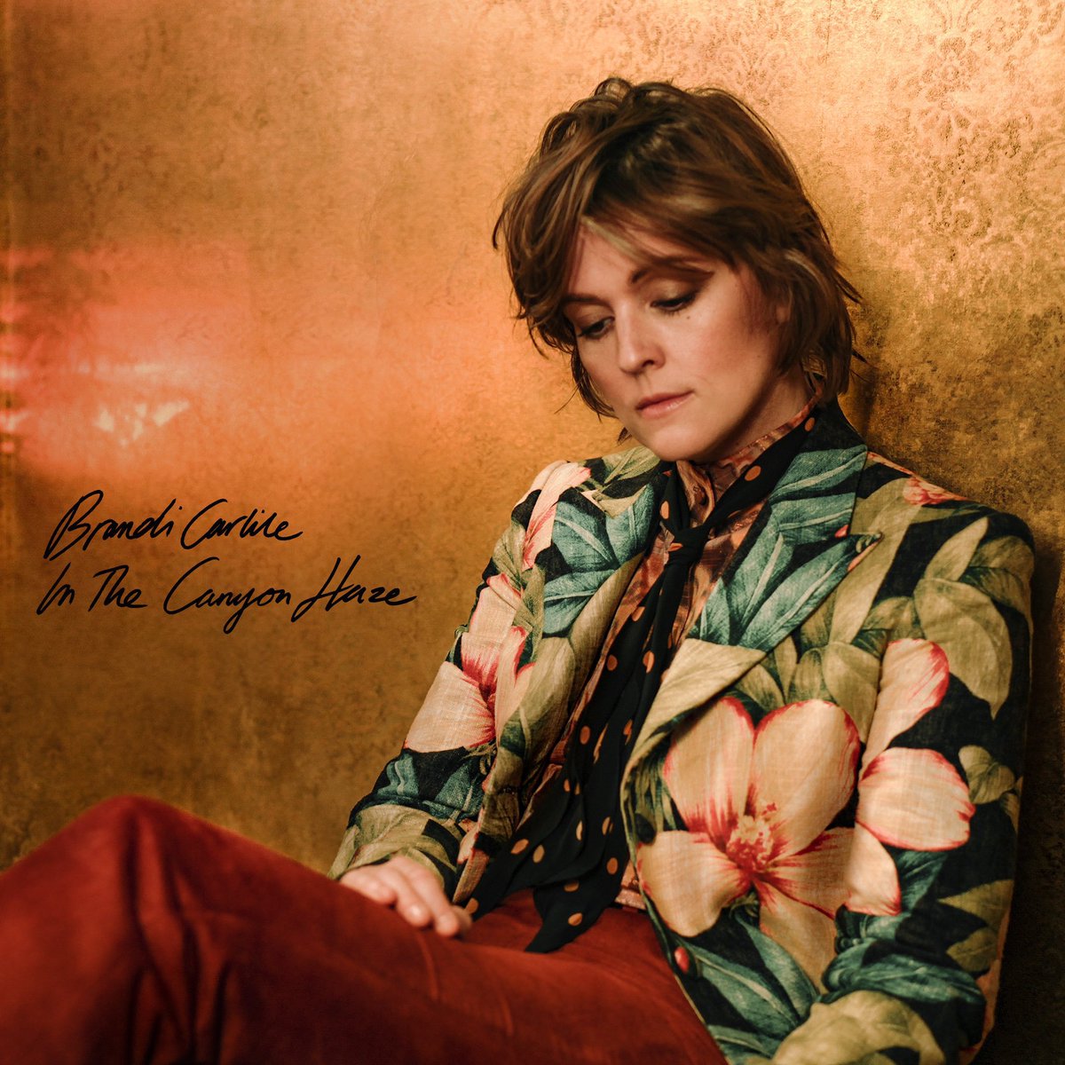 MusicNewsRumor's tweet photo. .@BrandiCarlile will release a deluxe edition titled ‘In the Canyon Haze’ featuring new acoustic versions of every song off of her latest album, ‘In These Silent Days,’ on Wednesday, September 28. #InTheCanyonHaze #InTheseSilentDays #BrandiCarlile https://t.co/4ee1QQQPDQ