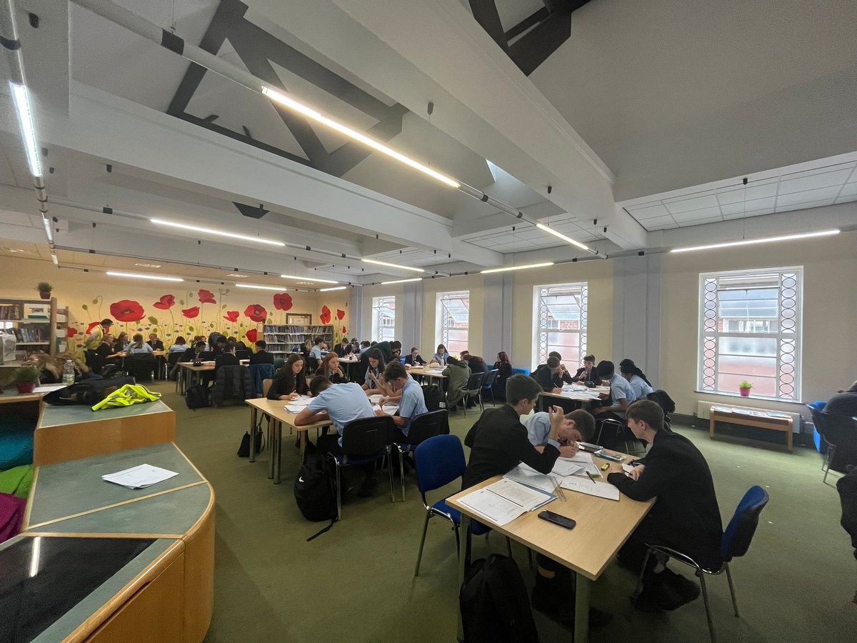Bassaleg_Maths's tweet photo. Excellent turn out for our first Year 11 after school revision session @BassalegSchool1! We were blown away by the 100 students who are determined to work hard during the build up to their Maths exams in November 👏🏻 keep up the amazing work! @miss_parfitt https://t.co/TG1EmX0kIp