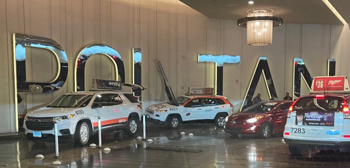 VitalVegas's tweet photo. Driving a taxi is all fun and games until somebody puts an "I" out. https://t.co/FS3YYbtAb2