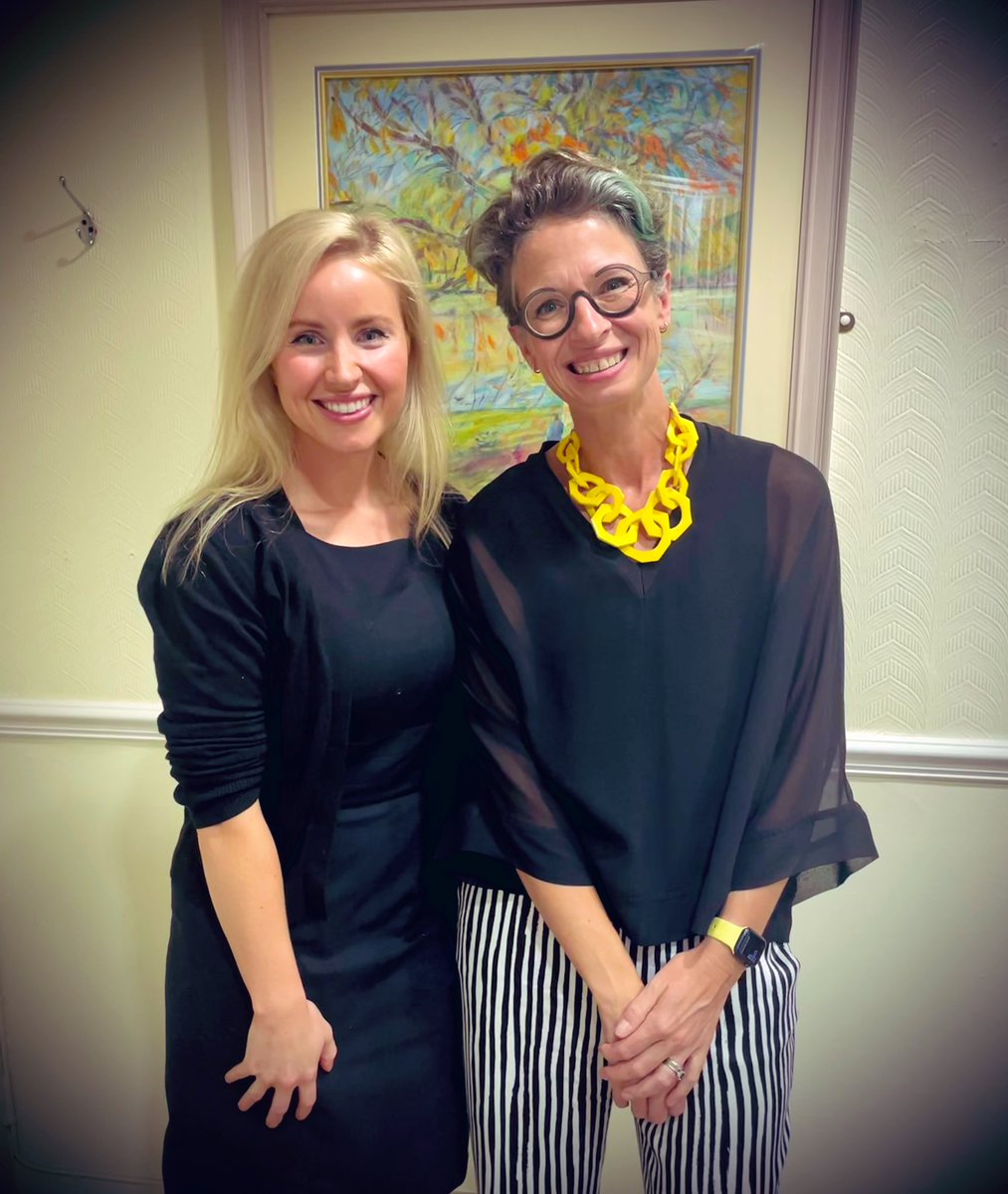 A fantastic end to the Surgical Leadership Programme…with a very inspirational talk from <a href="/Liz_ORiordan/">Dr Liz O'Riordan</a> 😷 #clinicalleadership @iainHSMC