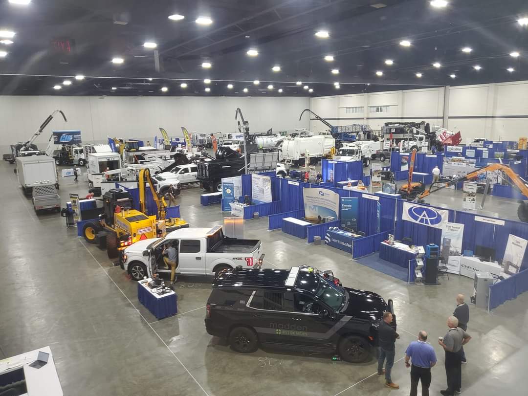 _X_Alex_'s tweet photo. Today at #SGFMA
Southeast Government Fleet Managers Association Show
((#cenn #cenntro $cenn)) https://t.co/02865qkzNh