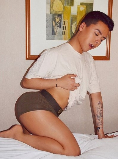 Ethanboyslover1's tweet photo. Retweet one post if You could fuck me more than 10 minutes 😈😈 https://t.co/DIzFIgj3qr https://t.co/g0qVVYKvde