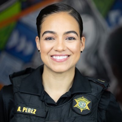 cduggins's tweet photo. Happy National Police Woman’s Day to Master Deputy Addy Perez and CPL. Carli Drayton, Deputy Sarah Merriman As well as Police WOMEN Everywhere. THANK YOU for inspiring our daughters!!! @addy_pez @CplDrayton_BCSO @Ssmerrimann7 @RCSD @BerkeleySCGov @LeonLott8 @danabrams https://t.co/xU59TUbsEJ