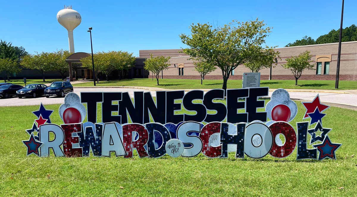 RES_Redbirds's tweet photo. 🗣Rivercrest Elementary was named a 2022 REWARD SCHOOL! This is the highest distinction awarded by the TN Department of Education. CONGRATULATIONS to our students, staff, and families. It’s a GREAT day to be a Redbird! #RESGameChanger https://t.co/EiCTq9gwb1
