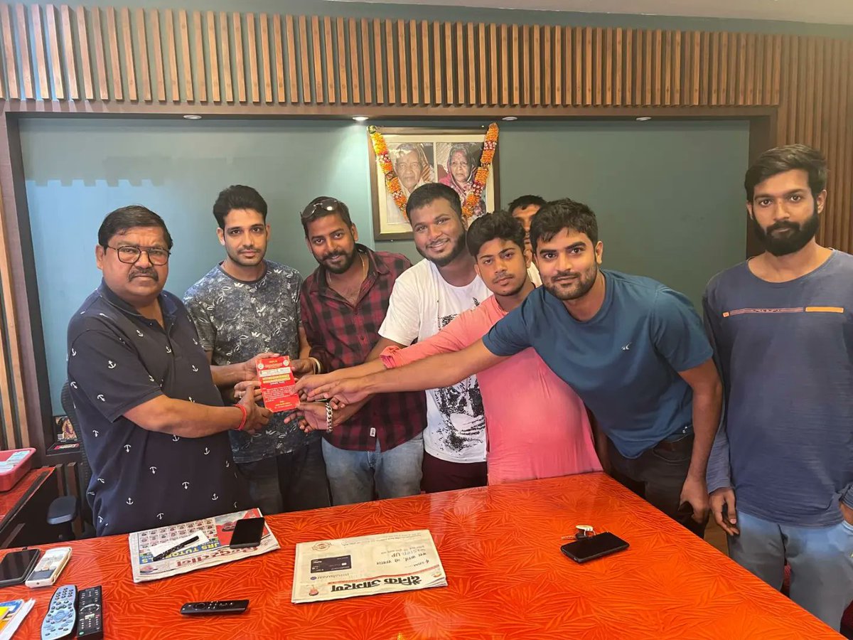 massudrzaakhan's tweet photo. आज सुबह कटिहार के विकास पुरुष, ज़नसेवक माननीय MLC Ashok Kumar Agarwal जी से मुलाकात कर कल #समर्पण की ओर से होने वाले #फ्री_मेडिकल_कैम्प &amp; #ब्लड_Donation_कैम्प के लिए आमंत्रित किया
@Sewaforall_123
#LEO_CLUB
#MAHARANA_PRATAP_SEWA_PARISAD https://t.co/udU4z9FCq3