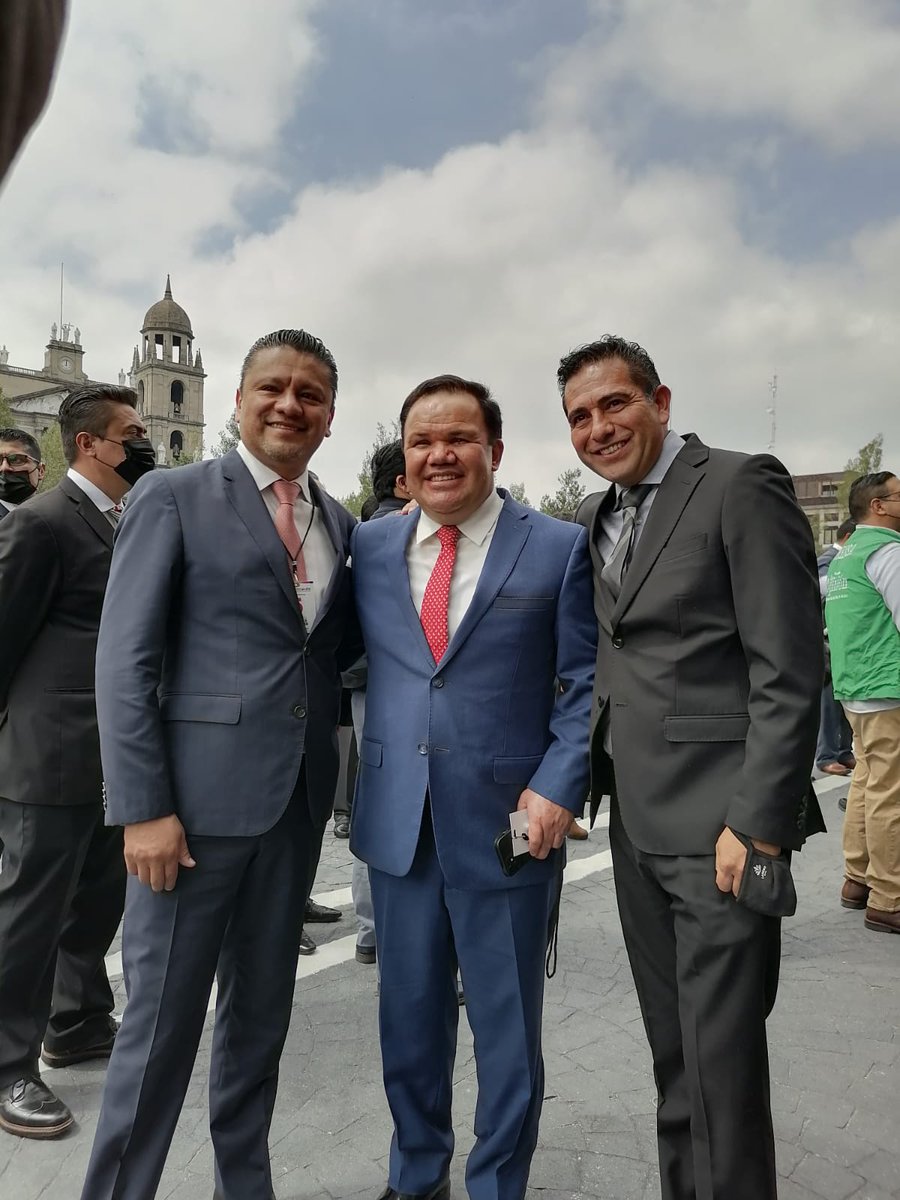 AdelanteCesar's tweet photo. https://t.co/xXGfKWnD9a