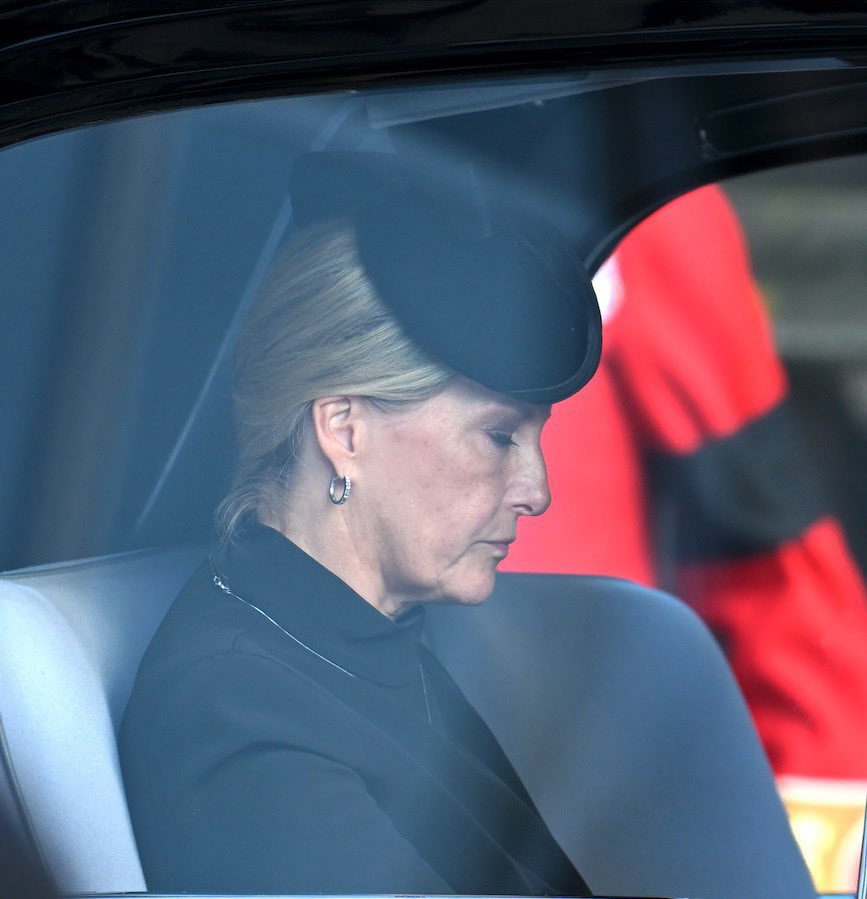 servingsophie's tweet photo. I wondered why the image of Sophie in car had such an affect. Then I remembered: they used to ride together. https://t.co/LDDFcgBgyc