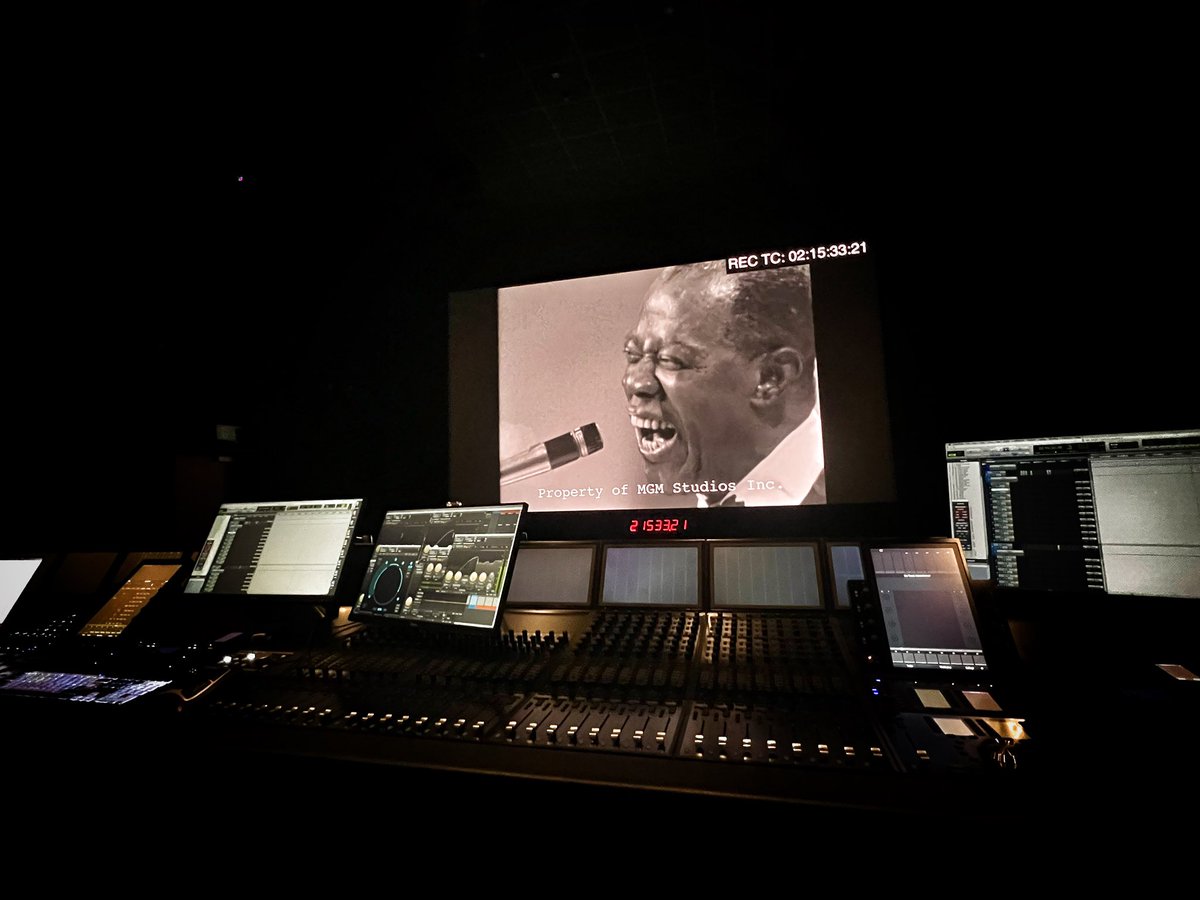 MatWhitecross's tweet photo. That’s a wrap and mic drop on #TheSoundof007, a 60 year history of the music of Bond. Huge thanks to Barbara, Michael and Stephanie for trusting us with the film, to our amazing team - and to all the artists and experts who gave up their time to tell this iconic story @007 https://t.co/gnU82BbwLH