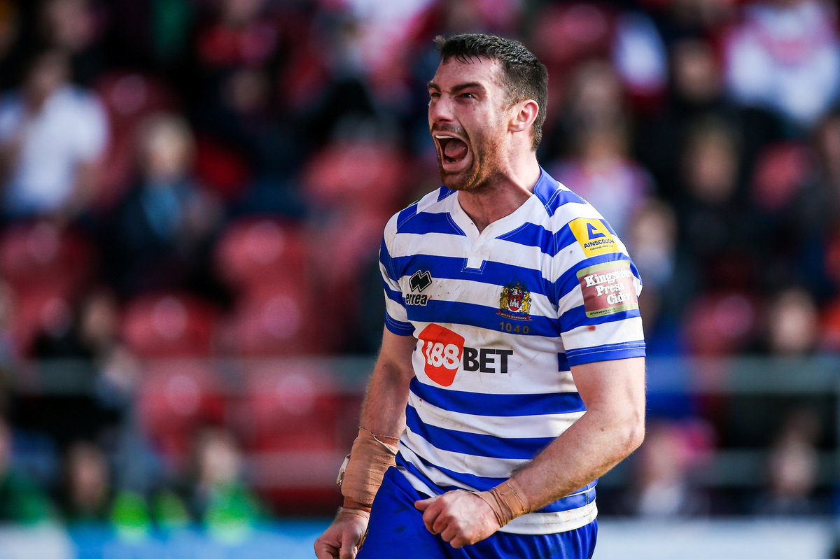 WiganWarriorsRL's tweet photo. 👤 HN 1040
👏 139 games
🏉 22 tries
👞 301 goals
🎯 25 drop goals
🔢 721 points 
💍 2 Grand Finals 
🌟 2 Dream Teams
🏆 1 Challenge Cup
🛡 1 League Leaders’ Shield 
🏅 Lance Todd Trophy Winner

❤️ Good luck to Matty Smith who has today retired from Rugby League.

#WWRL https://t.co/pF9kqYjDjc