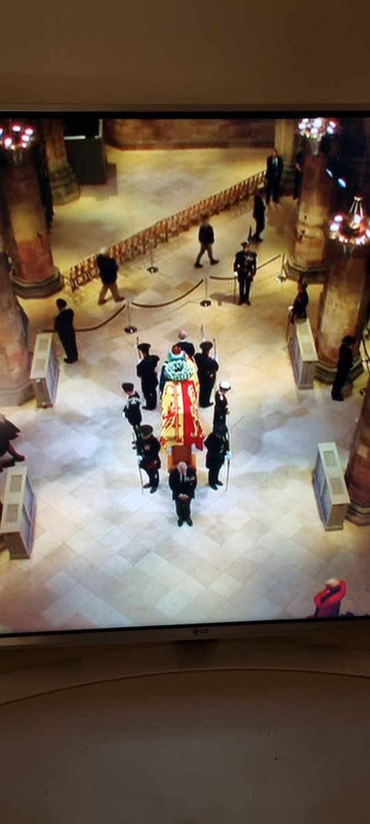 TracyEdwardsMBE's tweet photo. HM King Charles is 73 and The Princess Royal is 72. They have been on the go since 5am at various events and walked the #RoyalMile and now they are standing vigil with The Queen at St Giles Cathedral. #Respect #RIPQueenElizabeth #GodSaveTheKing https://t.co/TmB9tDlNcO