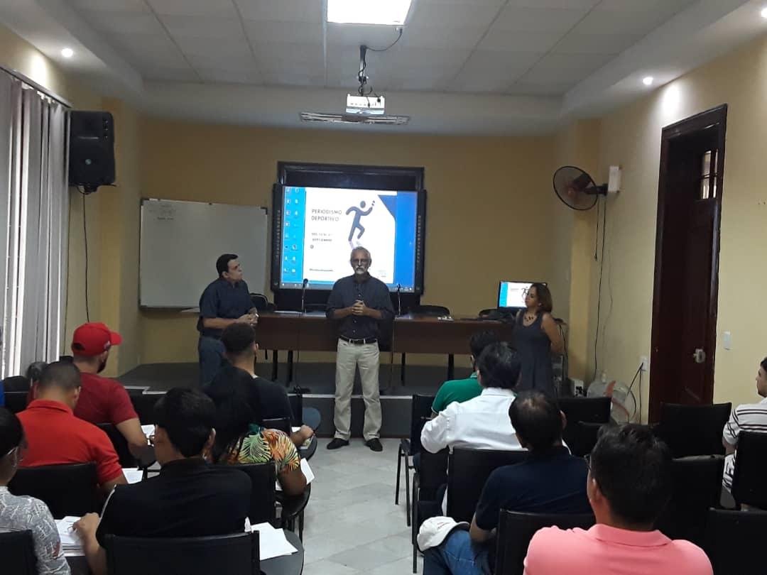 Instituto_ipjm's tweet photo. Hoy comienza el Posgrado International de Periodismo Deportivo 🤩 gracias también a la colaboración de la @aips_america @ACubadeportes y el @InderCuba 

🙋‍♀️🙋‍♂️ Dinos cómo va la experiencia y qué esperas de este curso ⁉️ https://t.co/bJGGwEtrBn