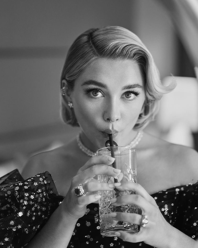 pughphotos's tweet photo. Florence Pugh photographed by Greg Williams https://t.co/ujRAcrtVBk