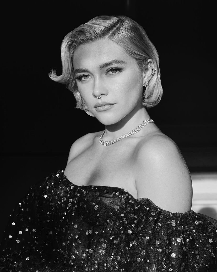 pughphotos's tweet photo. Florence Pugh photographed by Greg Williams https://t.co/ujRAcrtVBk