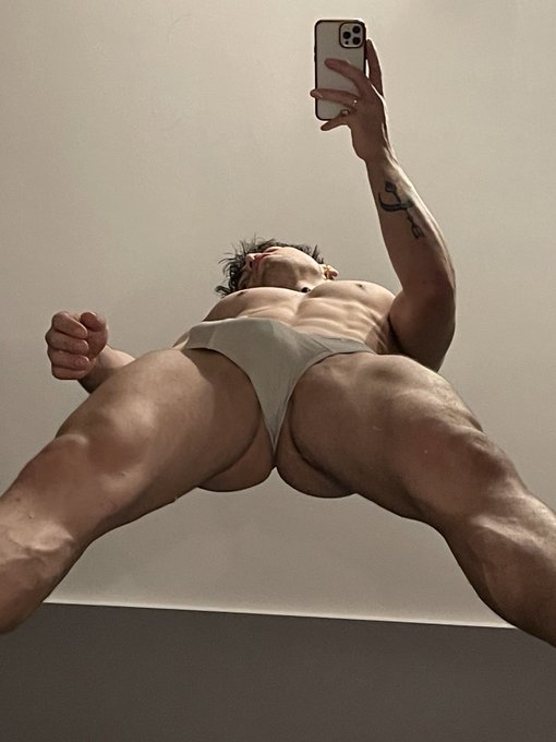 new body loading… https://t.co/gN9lHq3TuT