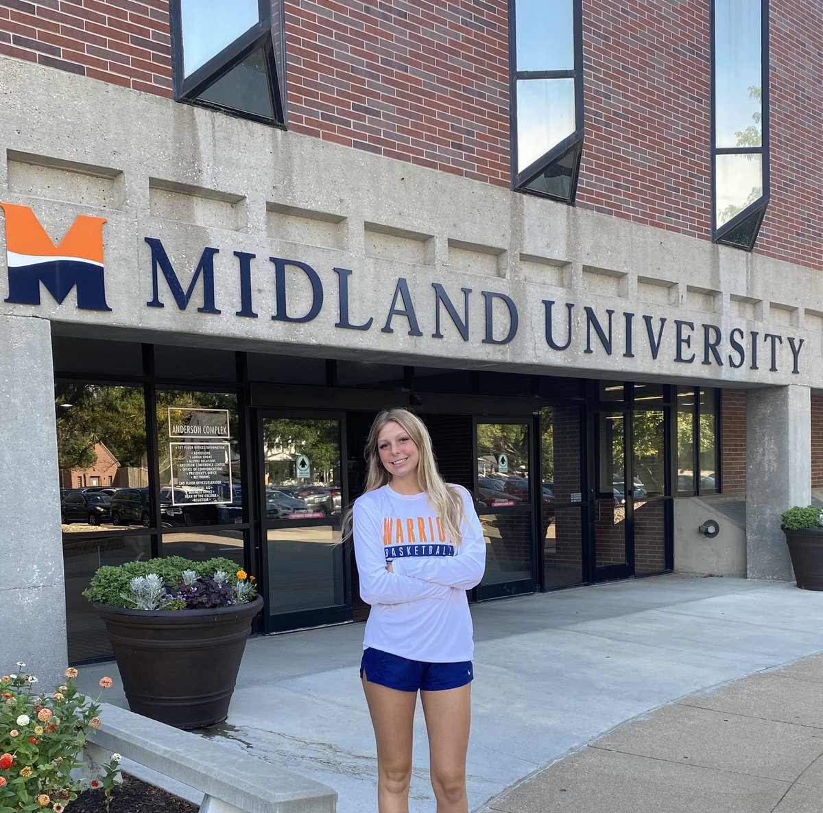 I am very excited and grateful that I will be continuing my academic and basketball career at Midland University! Thank you to my family, friends, and coaches that helped and supported me along the way! Go Warriors! 🧡🧡