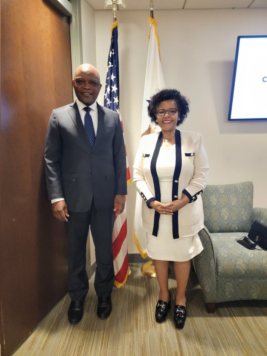 This morning my Team & I held a bilateral meeting with H.E. Ambassador @JNkengasong @USAmbPEPFAR, a global health champion & fighter for Africa's Health Agenda. Our discussions centered around the need to strengthen our primary healthcare systems & amplify advocacy initiaves
