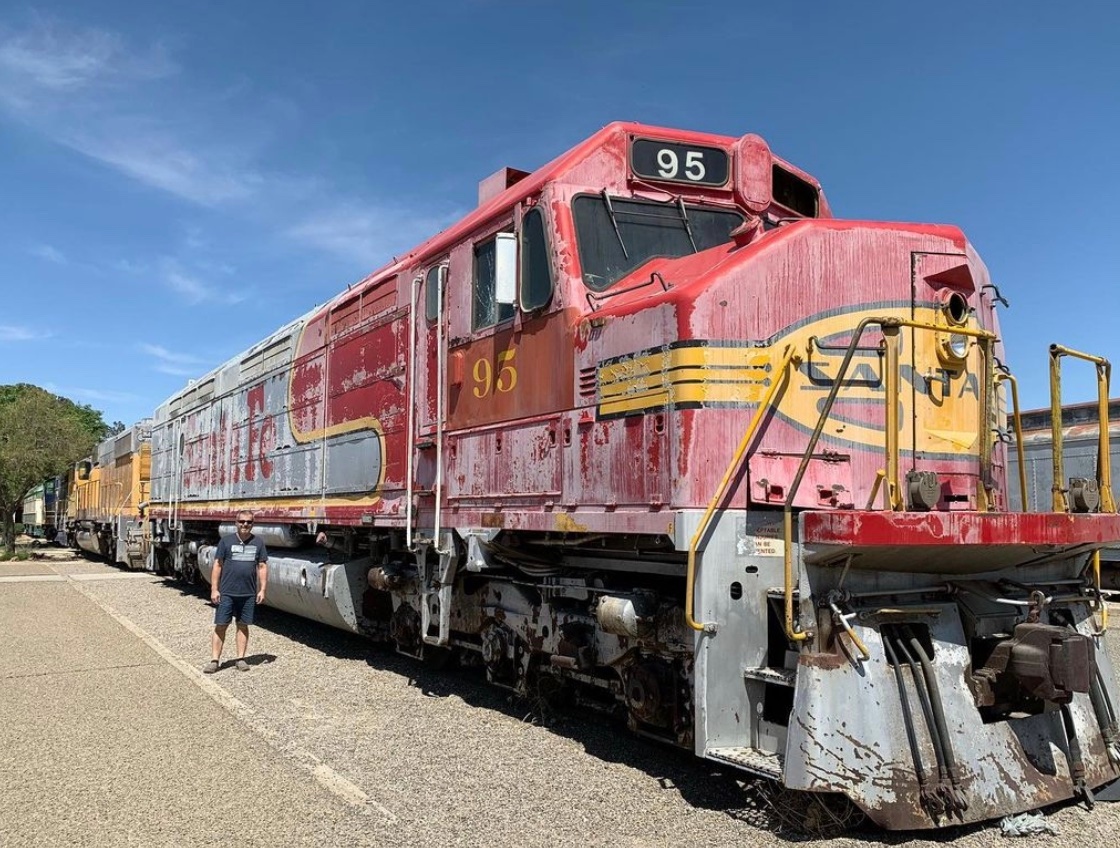VisitSBC's tweet photo. Make a stop on Route 66 at the legendary "Casa Del Desierto," The Western American Railroad Museum in Barstow, CA. Best of all, admission is free!

📸: @vintage.rails
📍: Barstow, CA https://t.co/ONGlrKpxkh