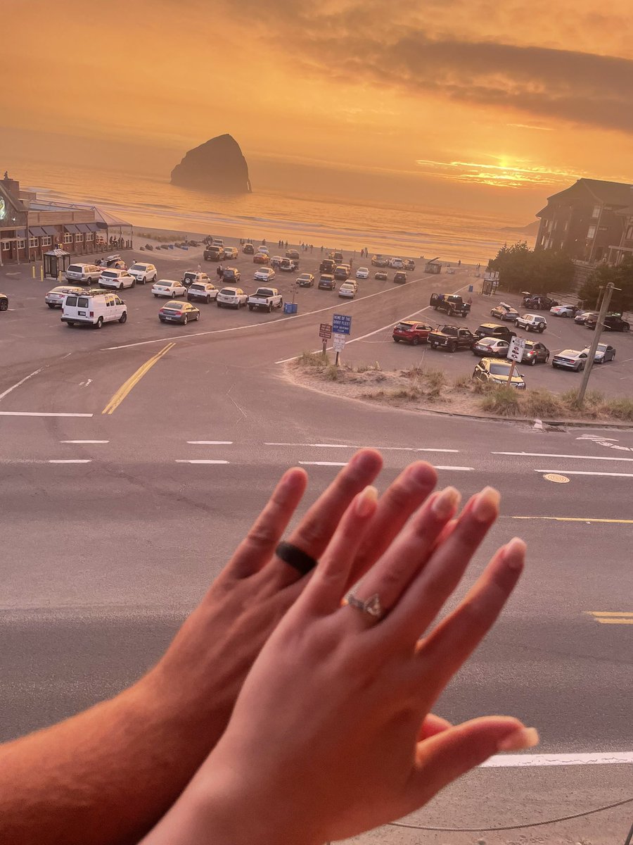 bundy_bailey31's tweet photo. Upgraded to wife🌞💍 https://t.co/rePGSipAon