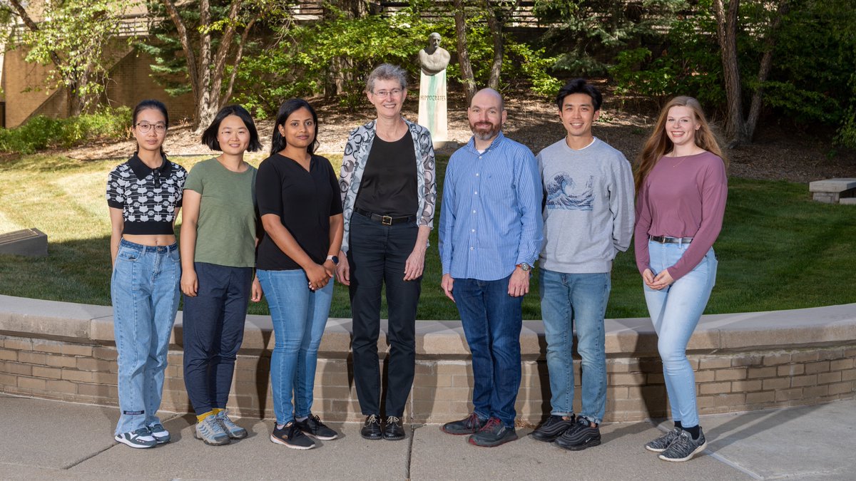 Phyllis Hanson (@pihanson) on Twitter photo Hanson lab September 2022! Hanson lab September 2022!